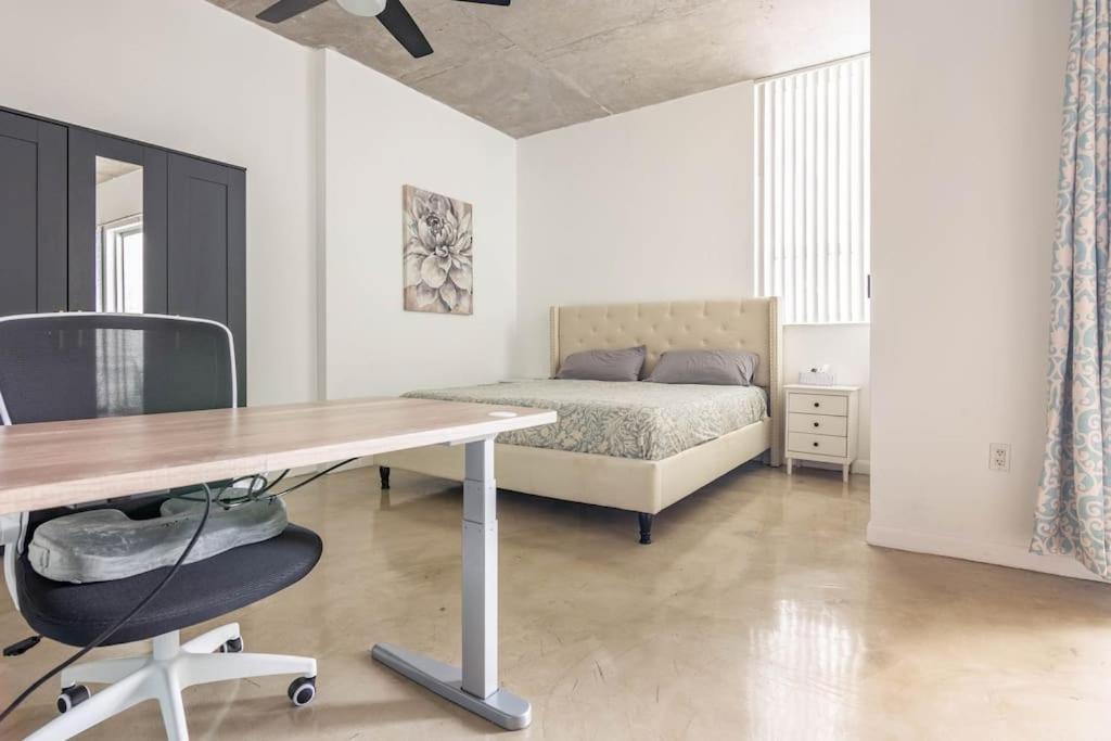 1Br Loft In Downtown With Bay View And Workspace 마이애미 외부 사진